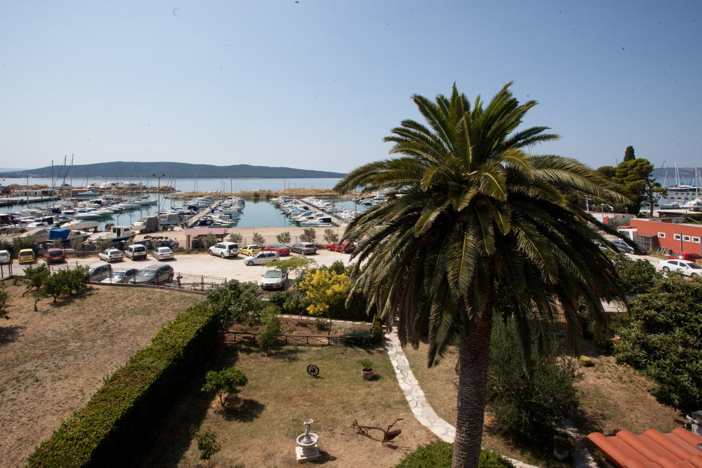 Yacht Beach Apartments Kaštela 외부 사진